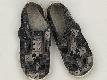 Slippers 31, Used