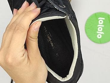 jordan sizer: Levi's, Sneakersy dla mężczyzn, rozmiar 40 — 6