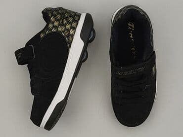 hello kitty sweter: Buty sportowe 34, Używany — 1