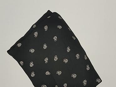 c: Women's blouse, size XS — 6