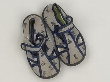 Sandals 25, Used