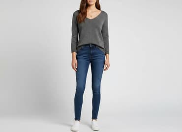 czarna sukienka i szary sweter: Sweter damski, rozmiar S — 6