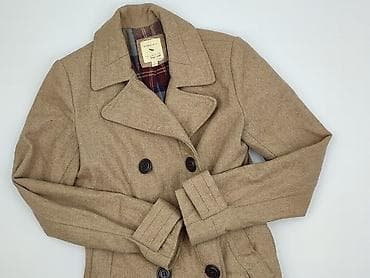 biale trampki mustang: Bershka, Płaszcz damski, rozmiar M — 1