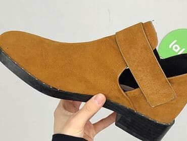 kozaki wiosenne ccc: PULL&BEAR, Botki damskie, 39 — 8