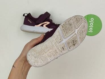 kurtka boucle z kapturem: Buty sportowe 34, Używany — 4