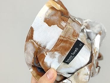 c: Laura Torelli, Women`s shirt, size XL — 4