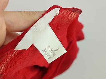 Women: Women's blouse, size XL — 4