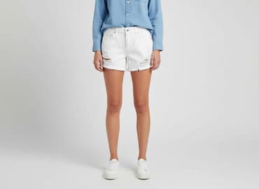 krótkie spodenki z wysokim stanem poszarpane: Szorty damskie, rozmiar M — 6