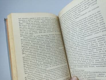 Książki: Książka, gatunek - Literatura faktu, stan - Bardzo dobry — 3