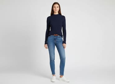 sweter piórkowy na drutach: Bluzka damska, rozmiar S — 5