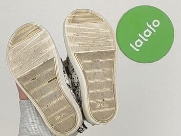 koszulki fruit of the loom hurt: Trampki Clarks, 22, Używany — 4