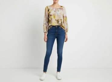 zwiewna bluzki w kwiaty: Bluzka damska, rozmiar M — 5