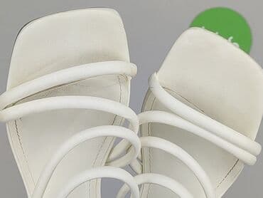 buty ortopedyczne ccc: PULL&BEAR, Klapki damskie, 39 — 4