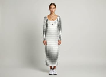 czarna sukienka z długim rękawem sinsay: Sinsay, Sukienka damska, rozmiar M — 6