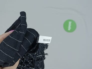 h: Scarf, Female, condition - Very good — 4