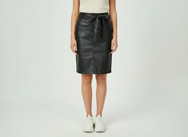 koszula damska z eko skóry: Moodo, Women`s skirt, size XS — 1