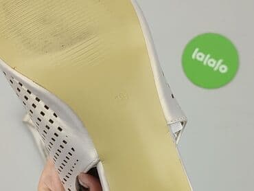 jakie buty do srebrnej sukienki: Босоніжки жіночі, 39 на lalafo.pl — 4 jakie buty do srebrnej sukienki: Босоніжки жіночі, 39 — 4