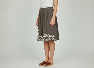 spódnice haftowane: Women`s skirt, size S at lalafo.pl — 1 spódnice haftowane: Women`s skirt, size S — 1