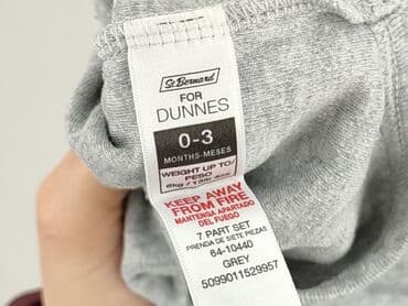 krotkie skarpety reserved: Body, Dunnes Stores, 1-3 m, 
stan - Bardzo dobry — 4