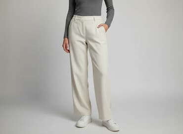 Брюки жіночі, розмір M на lalafo.pl Брюки жіночі, розмір M