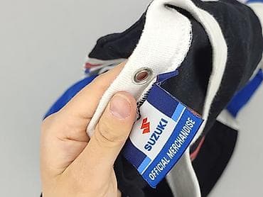 pull and bear bluza: T-shirt for men, size S — 6