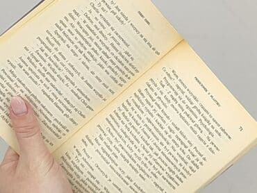 Książki: Książka, gatunek - Powieść, stan - Bardzo dobry — 3