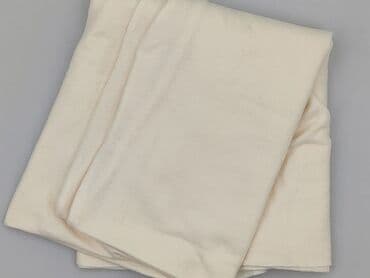 Koc 135 x 162, kolor - Beżowy, stan - Bardzo dobry