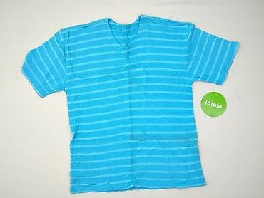 pull and bear shirts: Women`s T-shirt, size M — 2