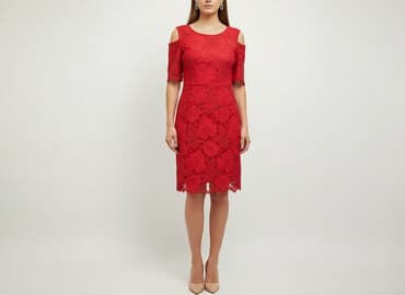 czerwone krótkie sukienki na wesele: Sukienka damska, rozmiar S — 1