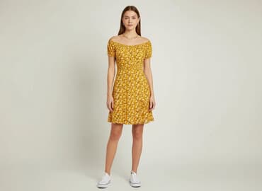 sukienka z haftowanymi kwiatami: Sukienka damska, rozmiar S — 6