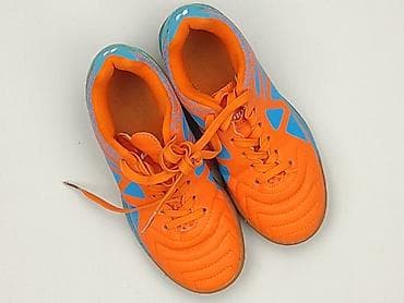 koszulki amazon: Buty sportowe 30, Używany — 1