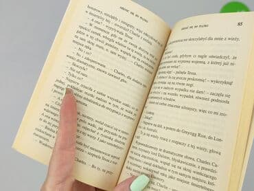 Książki: Książka, gatunek - Powieść, stan - Bardzo dobry — 3