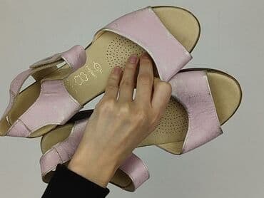 buty na koturnie z futerkiem: Casu, Sandały damskie, rozmiar 40 — 9