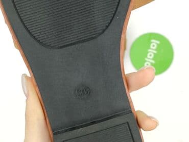 czerwone sandały na koturnie ccc: Klapki damskie, 36 — 4