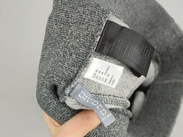 koszulka termoaktywna hummel: H&M Divided, Szorty dla mężczyzn, rozmiar M — 4