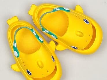 kapcie z profilowana wkladka: Klapki 16, Używany — 1