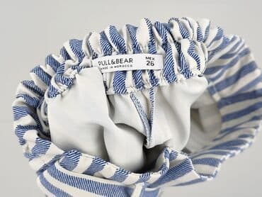 krótkie spodenki z kieszonka z tylu: PULL&BEAR, Szorty damskie, rozmiar XS — 4