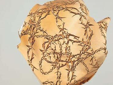 koszulki arctic monkeys: Bershka, T-shirt damski, S w lalafo.pl — 6 koszulki arctic monkeys: Bershka, T-shirt damski, S — 6