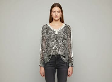 sweter piórkowy na drutach: Bluzka damska, rozmiar S — 7