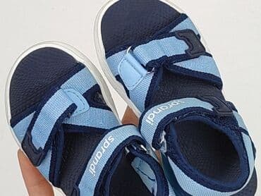 kapcie ze sztywnym zapiętkiem: Босоніжки Sprandi, 25, Б/в на lalafo.pl — 4 kapcie ze sztywnym zapiętkiem: Босоніжки Sprandi, 25, Б/в — 4