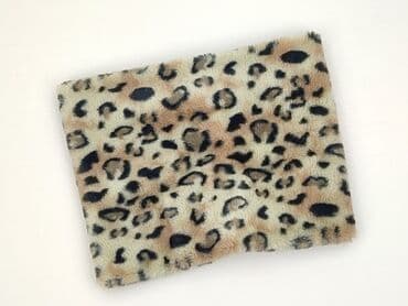 torba c a: Scarf, Female, condition - Perfect — 1