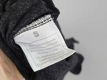 Ubrania damskie: Bluzka damska, rozmiar S — 4