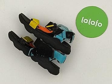 Kids' Footwear: Sandals 28, Used — 4