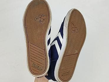 6'9 wzrost: Hummel, Sneakersy dla mężczyzn, rozmiar 39 — 4