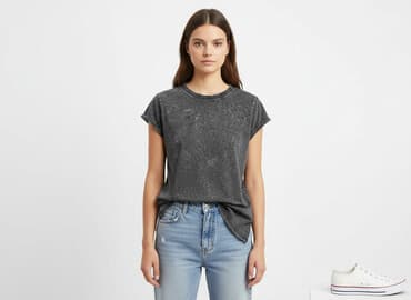 clockhouse basics t shirt: Clockhouse, Women`s T-shirt, size XS — 1