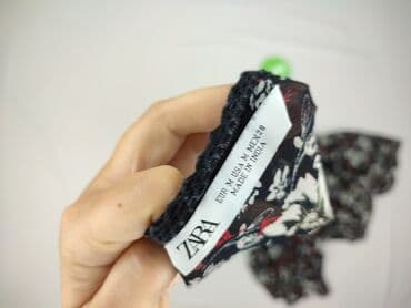 zara sukienka w kwiaty z bufiastymi rękawami: Zara, Women`s dress, size M — 4