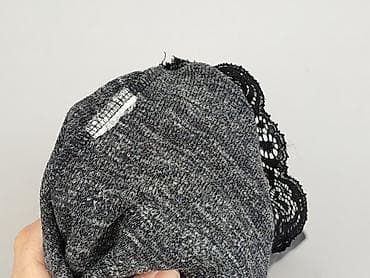 Sweatshirts and fleeces: Women`s sweatshirt, size S — 7