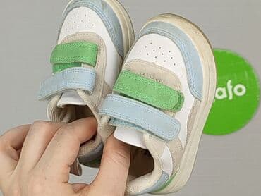 spodnie sliskie: Buciki niemowlęce, H&M, 19, stan - Bardzo dobry — 5