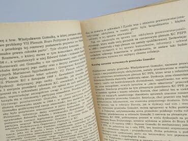 Książki: Książka, gatunek - Literatura faktu, stan - Bardzo dobry — 3