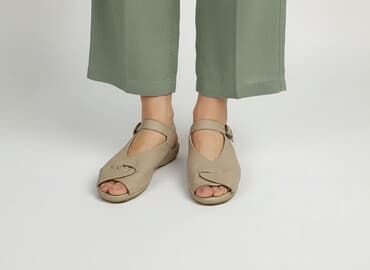 sandałki ecco: Sandały damskie, rozmiar 38 — 1